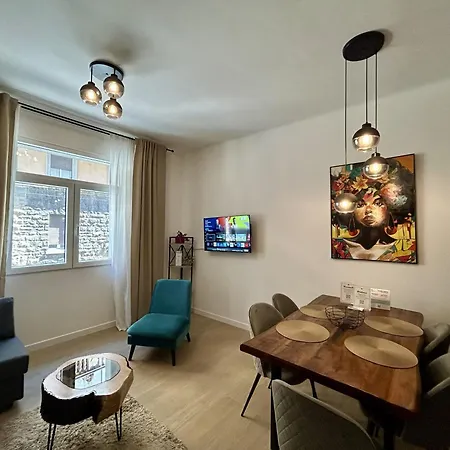 Maison Ecru - Reception Апартаменты Триест